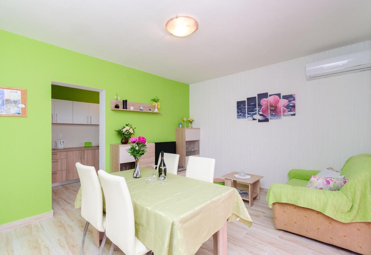 Apartment Branko Lopar Exterior foto