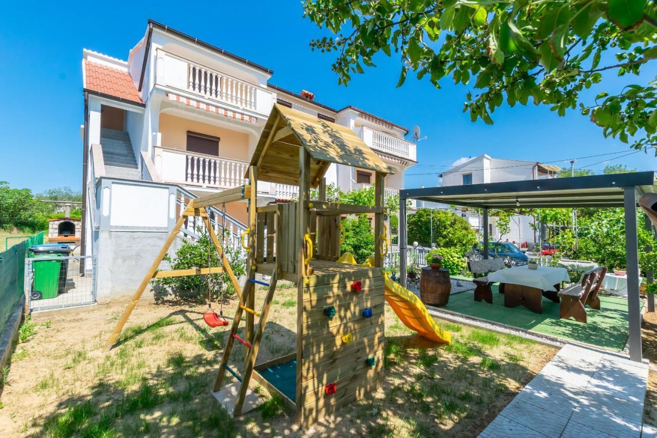 Apartment Branko Lopar Exterior foto